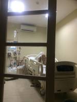 clear glass at private room b, dialysis center ucmed