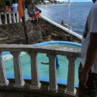 Shell, Camotes, adventure