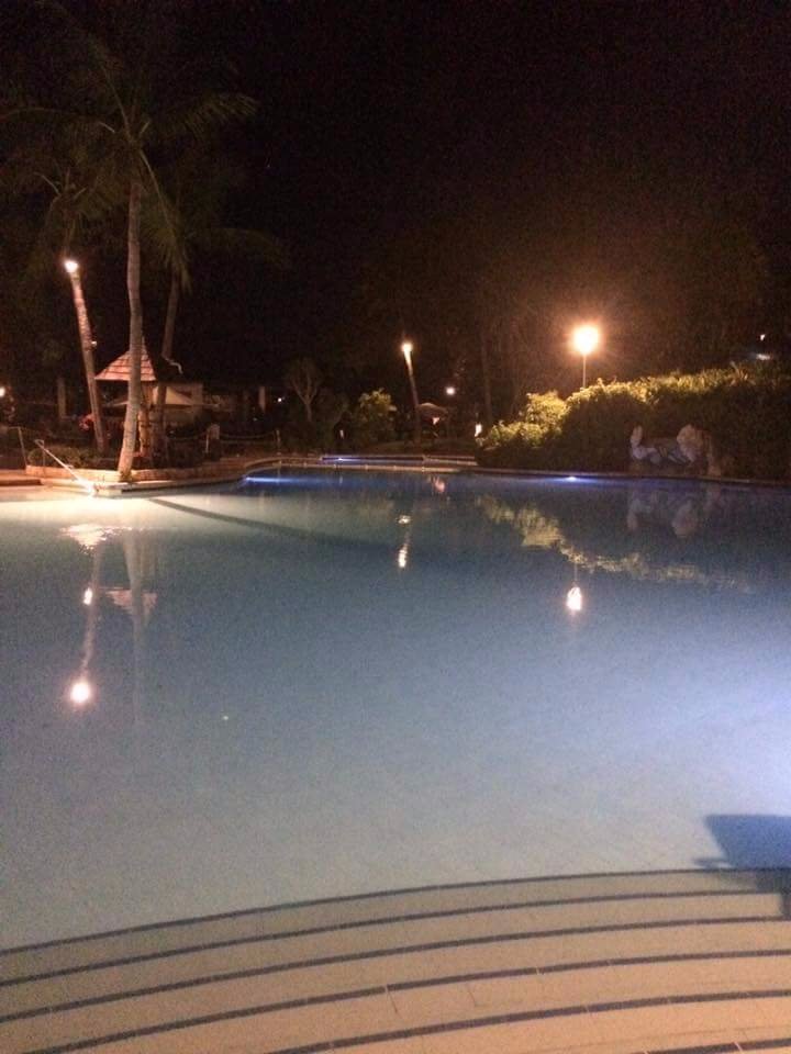 Another empty pool