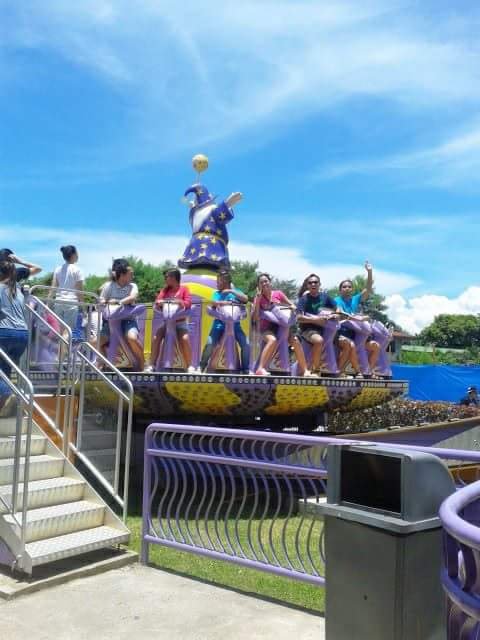 Disc o Magic at Enchanted Kingdom with friends