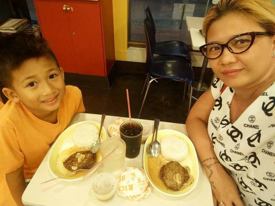 another foodtrip moment with my mommasboi