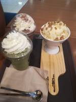 Sweets, frapucinno, ice blended, cookies and cream, whip cream, cherry, on top
