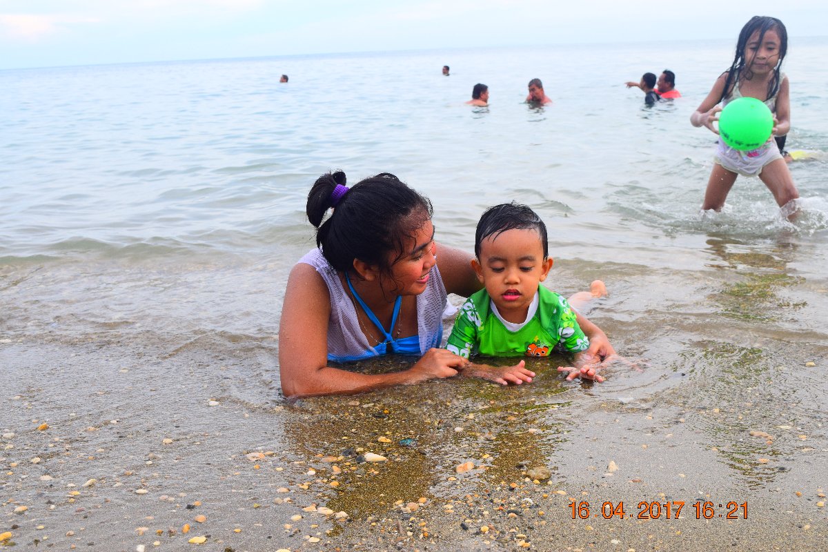 mother, and, son, beach