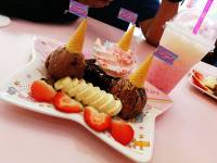 #milk #straberry #chocolate #yummyflavors #wheninthailand #sweets #desserts