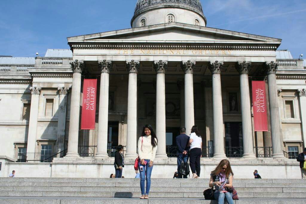 What a lovely day to tour around London, National Gallery, Trafalgar Square, London, UK