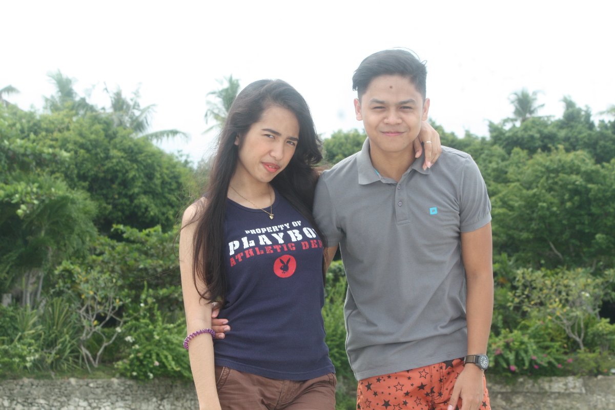 Photoshoot 101 , with my cutie patotie , at the beach, practice modelling thou. 