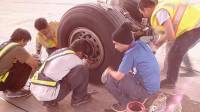 remove  replace main landing gear tires of airbus 320