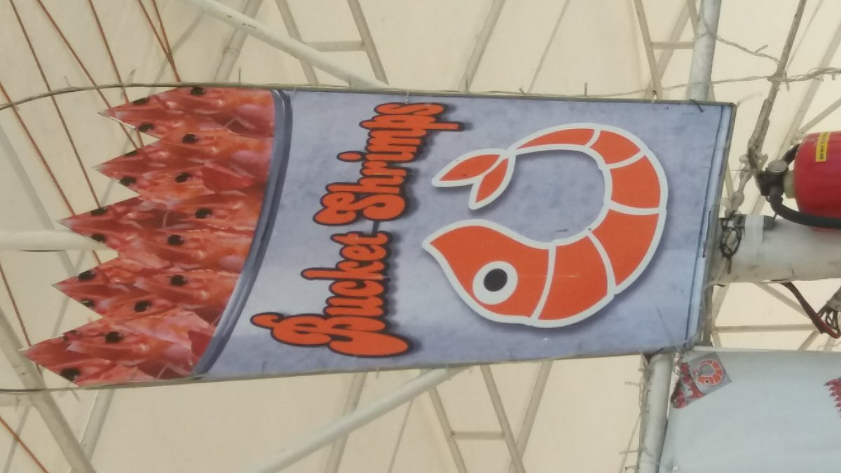 bucket shrimp at yatch club