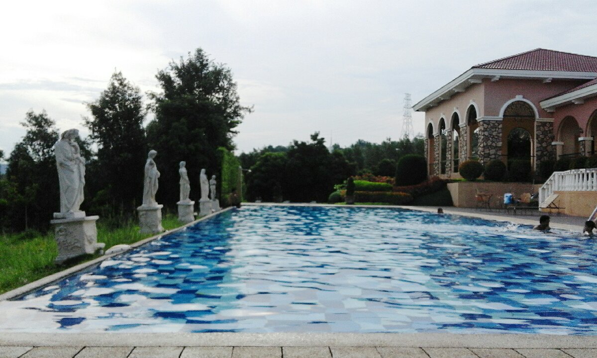 When in Talisay, Azienda milan 