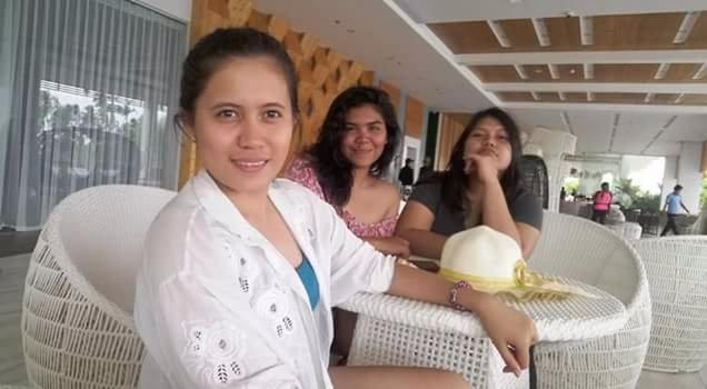 Friends, travel, resort life, selfie