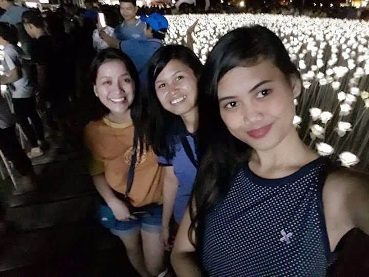 Going out with my pretty friends 