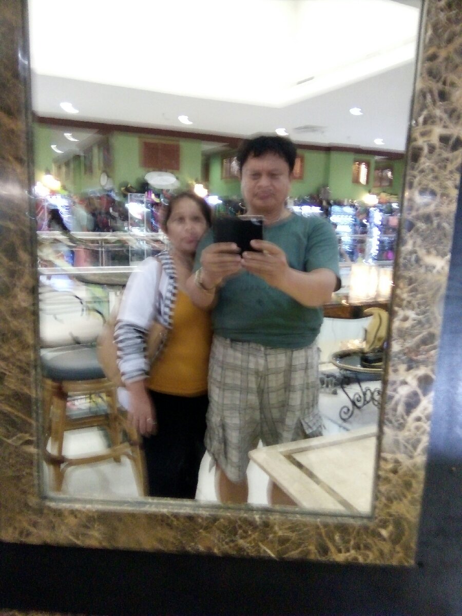 Couple on the mirror