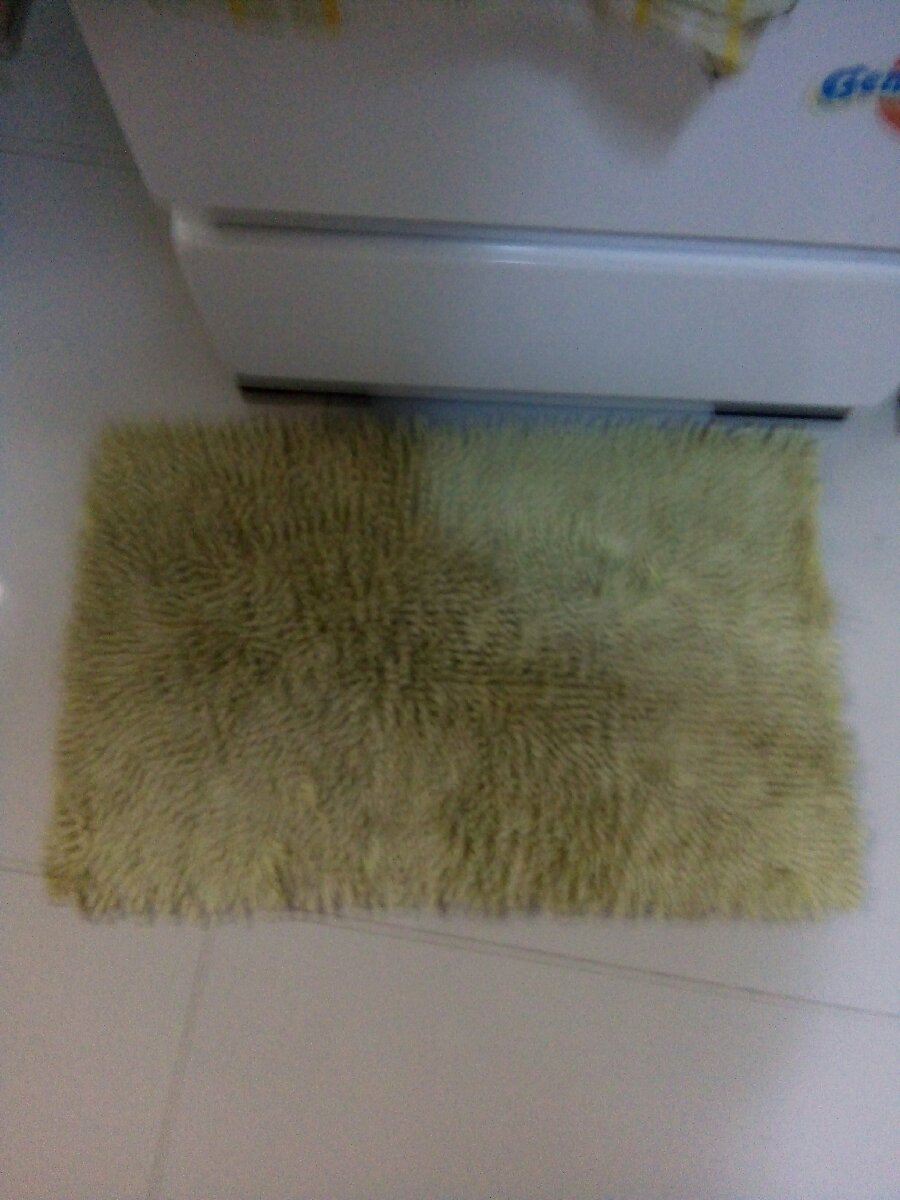 Green floor mat