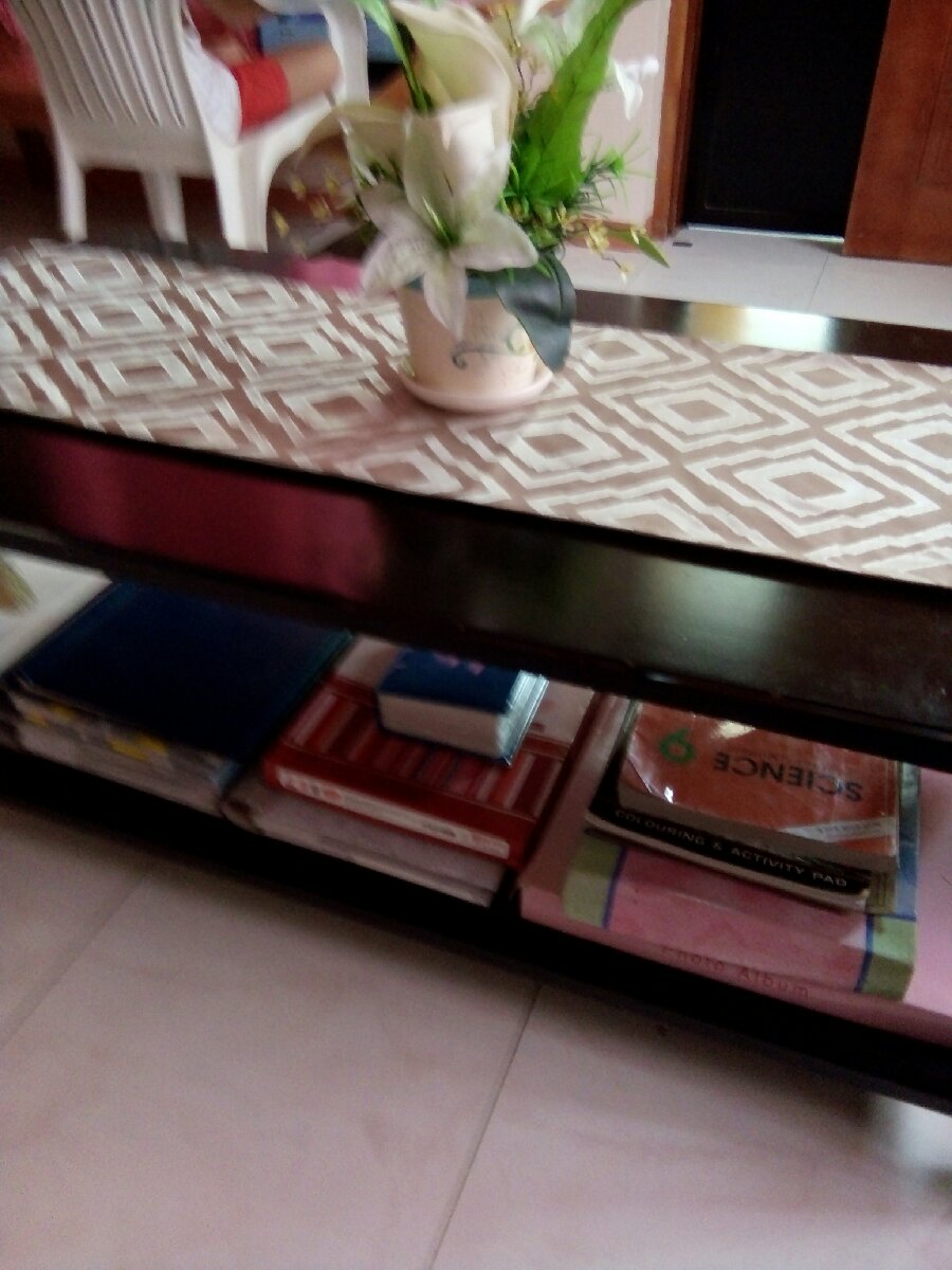Sala table