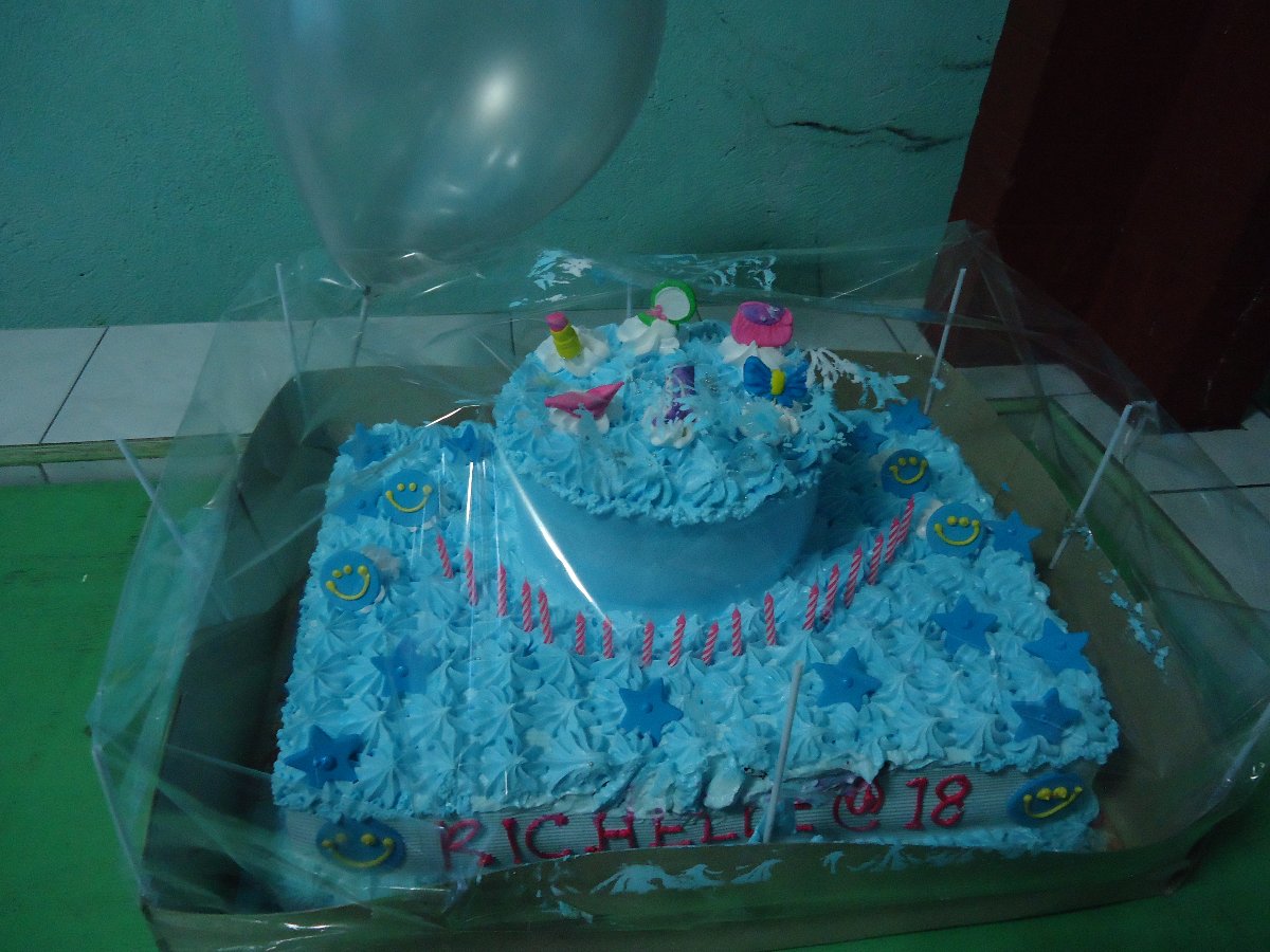 blue cake