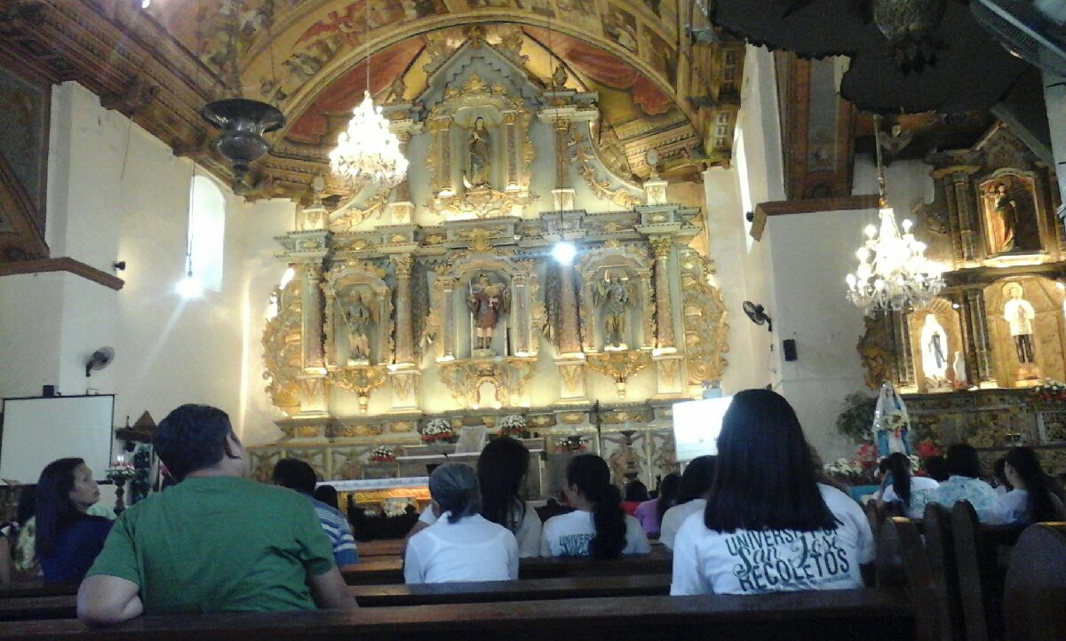 the altar of argao church in cebu