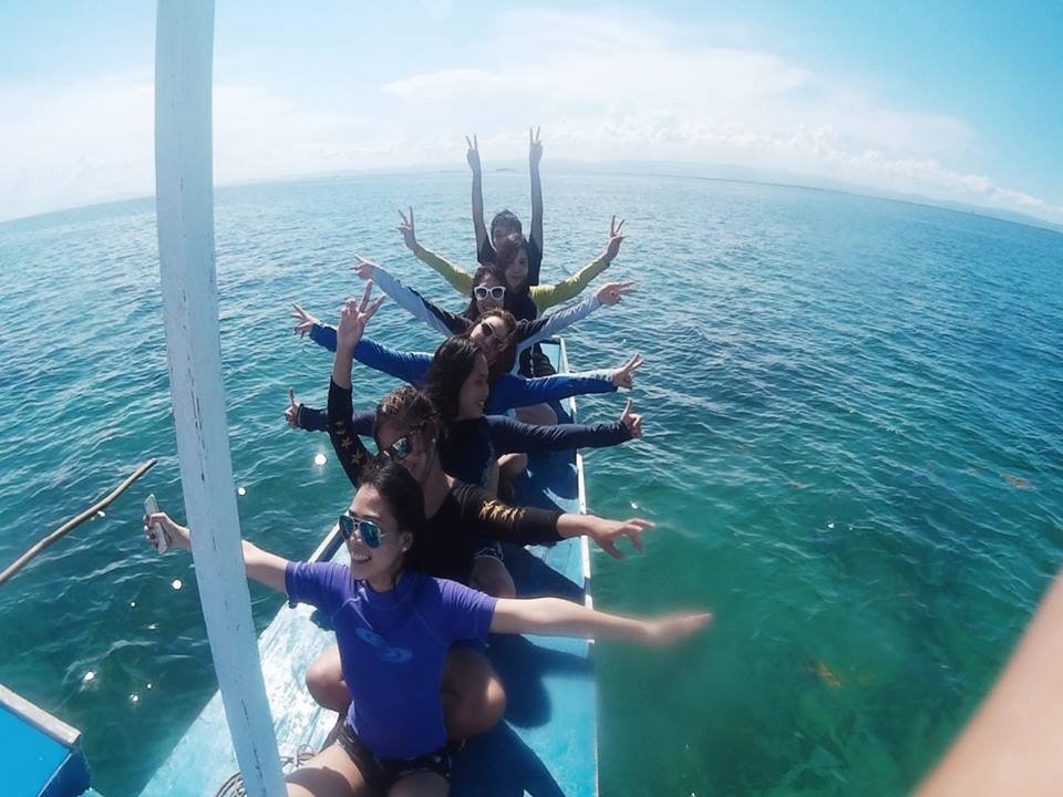 #islandhopping, #travel, #friends, #blue, #friendshipgoals, #happy, #sea, #summer