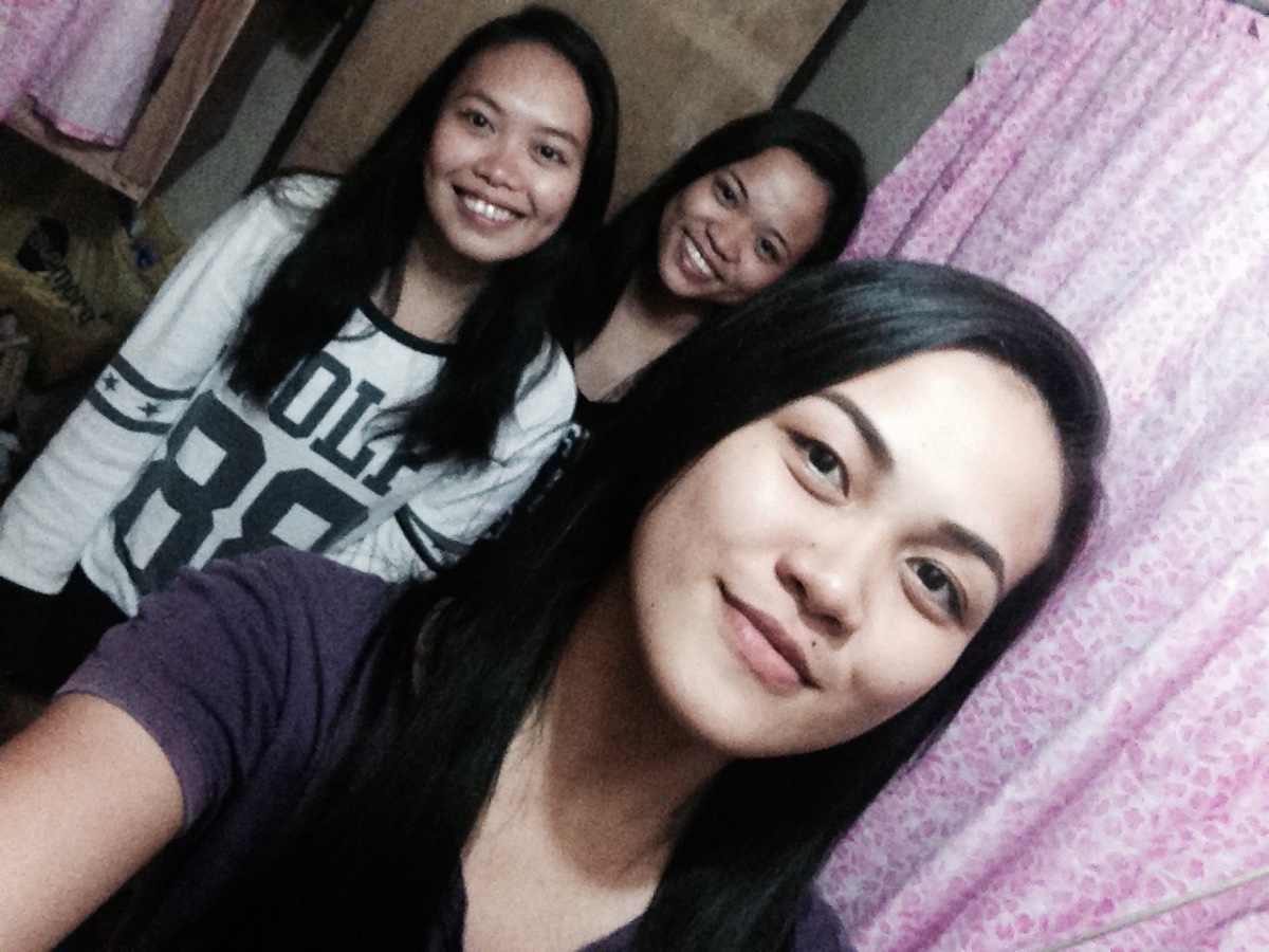 Cousins love chill time groufie