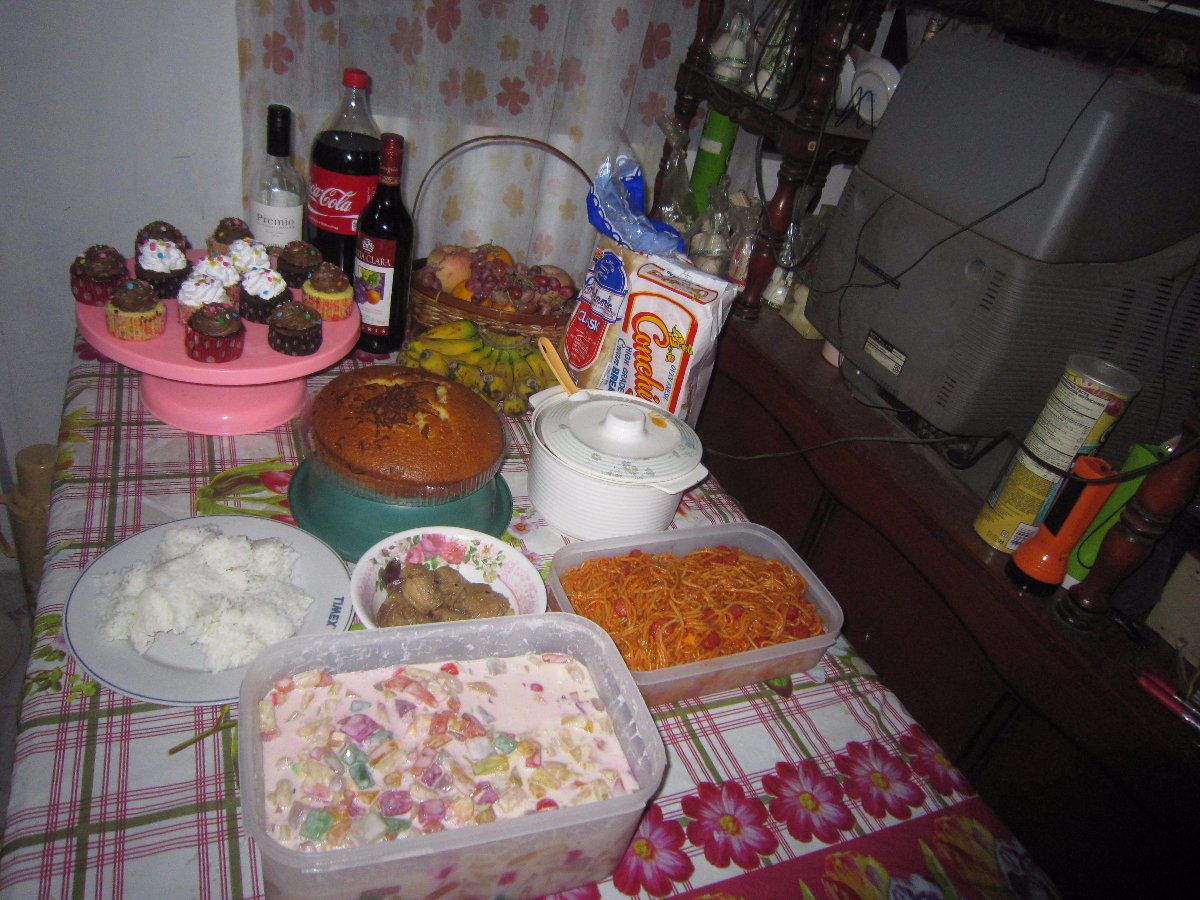 birthday, celebration, sweets, fruits, cupcakes