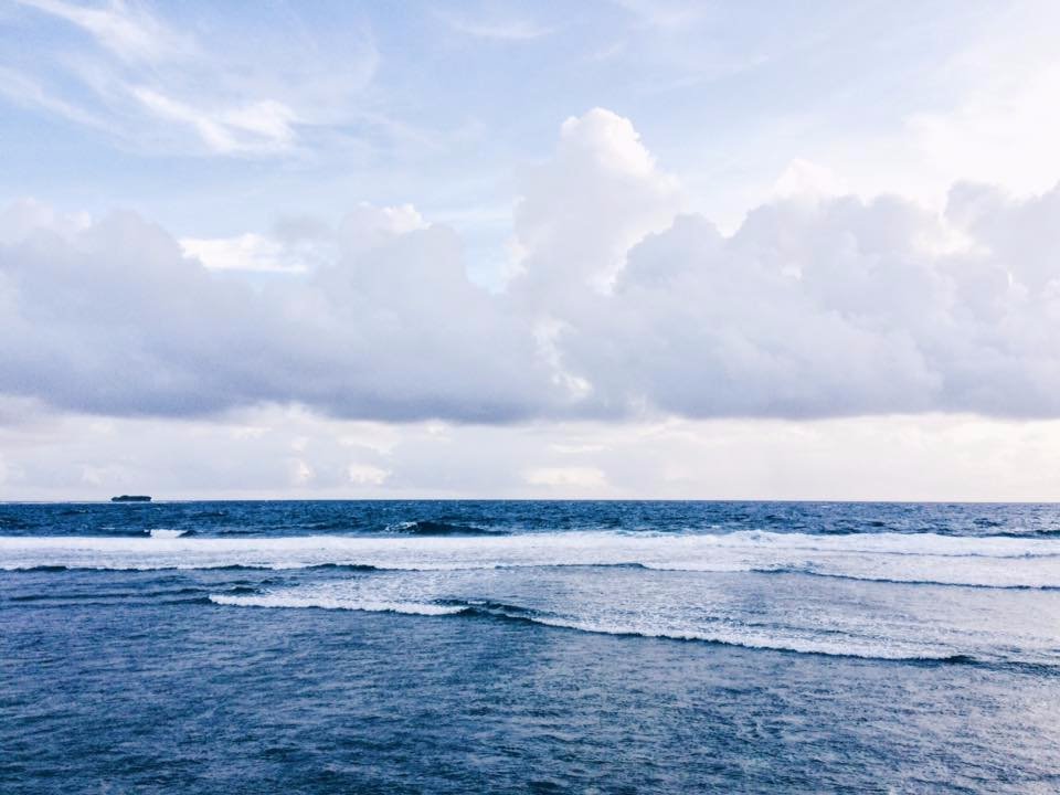 lovin the sea and the clouds