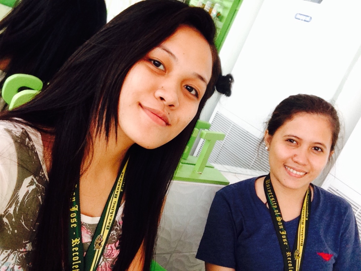 With the pretty girl klar smile