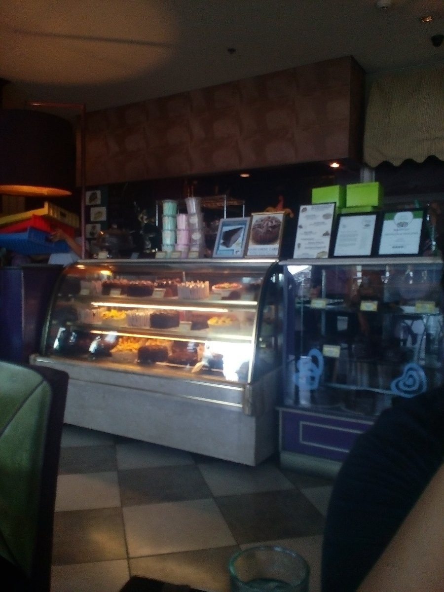 dessert factory