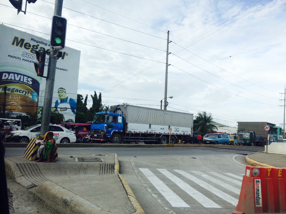 crossing at butuanon bridge