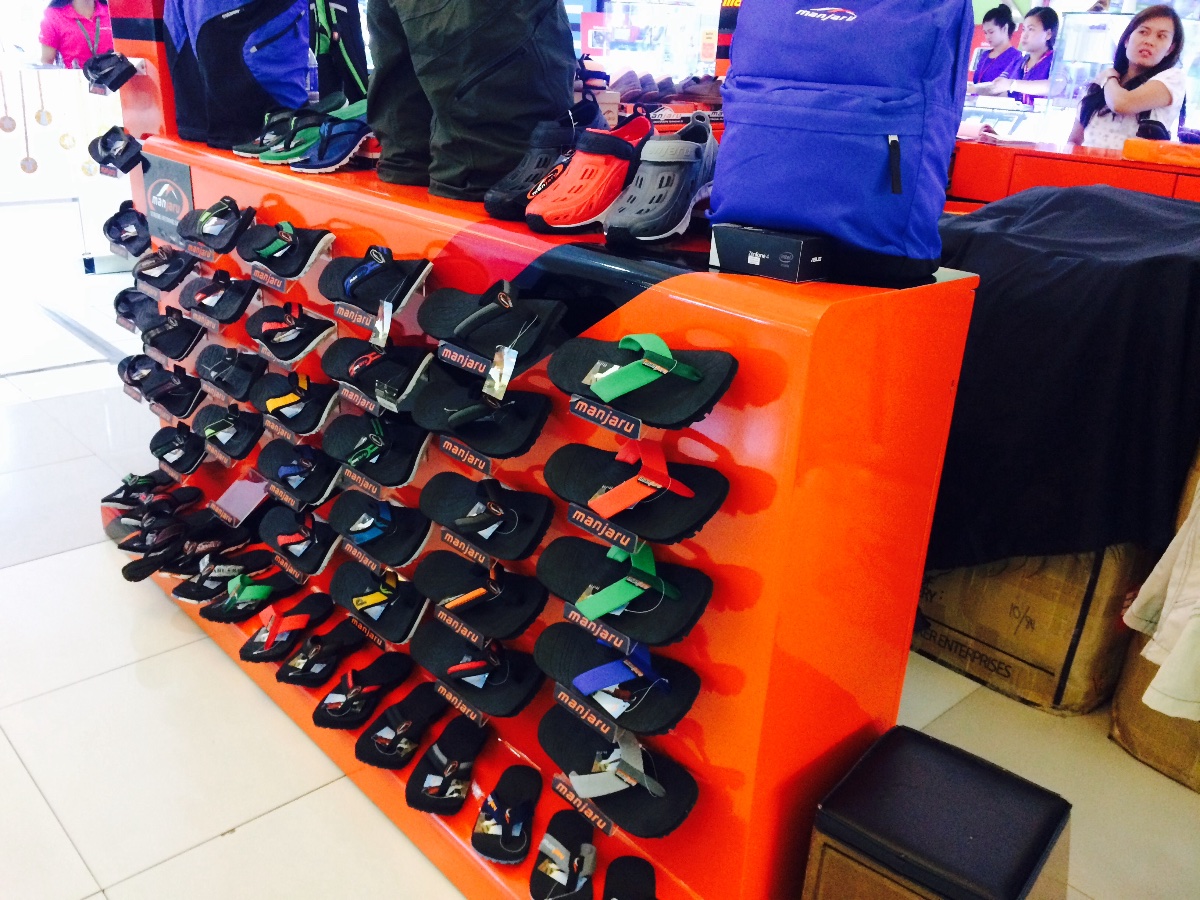 manjaru footwear