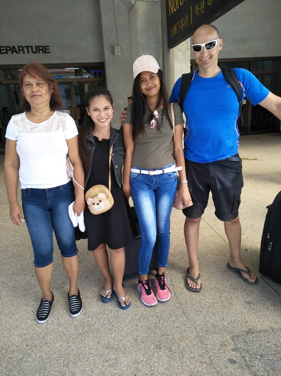 My bestfriends flight day to Australia. #MissingHer