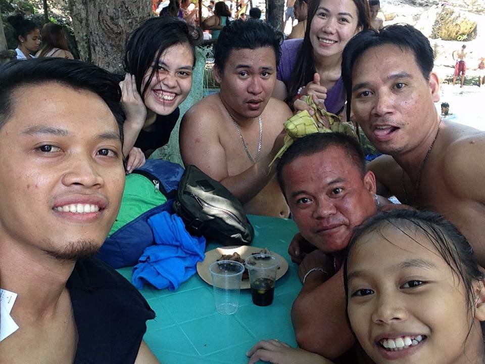 Face . Lol Groufie Freezing dont care Groufie we Love. Guiwanon Cold Spring