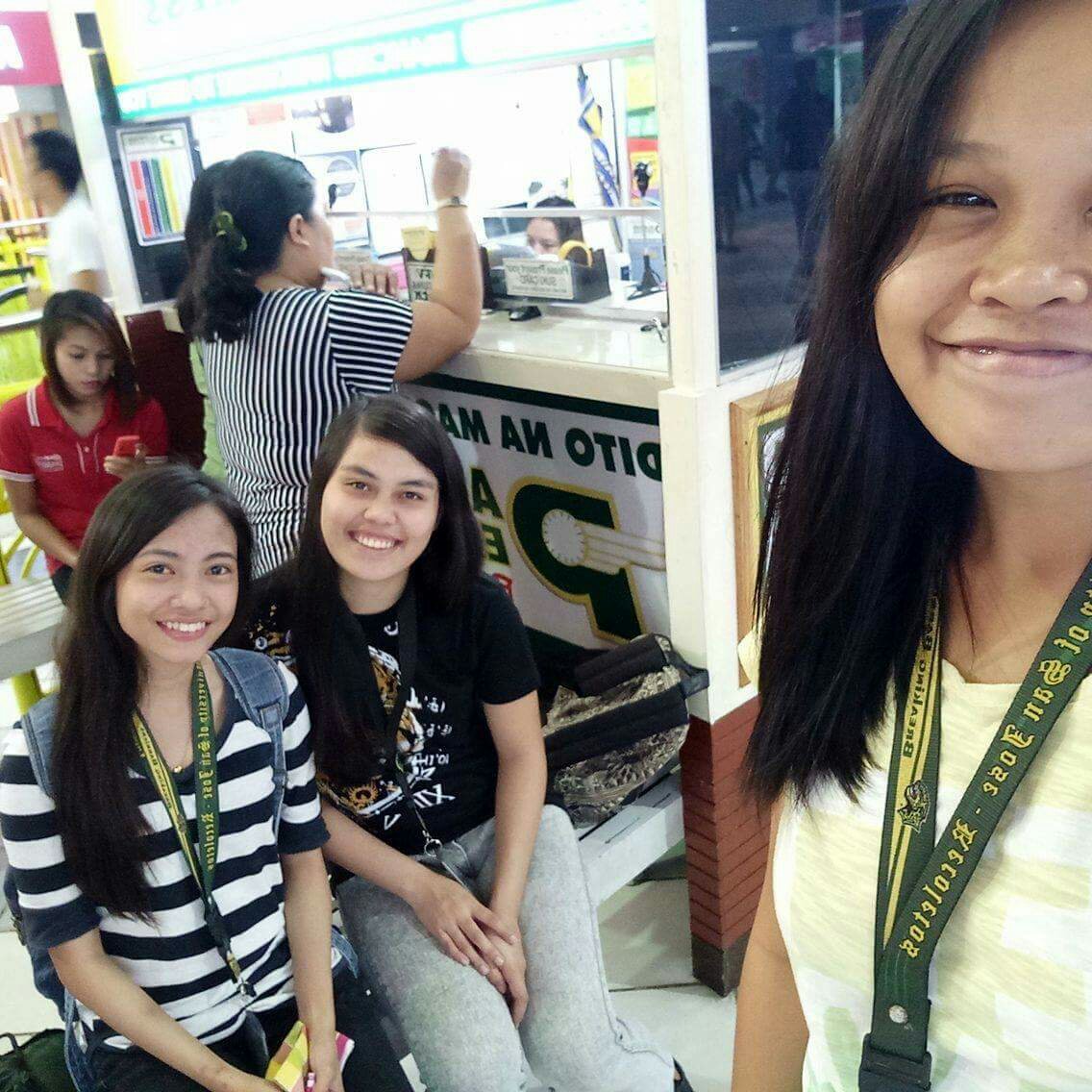 Groufie to lessen the stress  