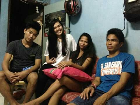 team bahay posed 2