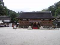 I wonder what is inside the temple. Loving the culture of the Japanese. My brother adventure when in Japan. 