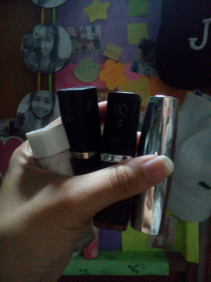 another lippiew