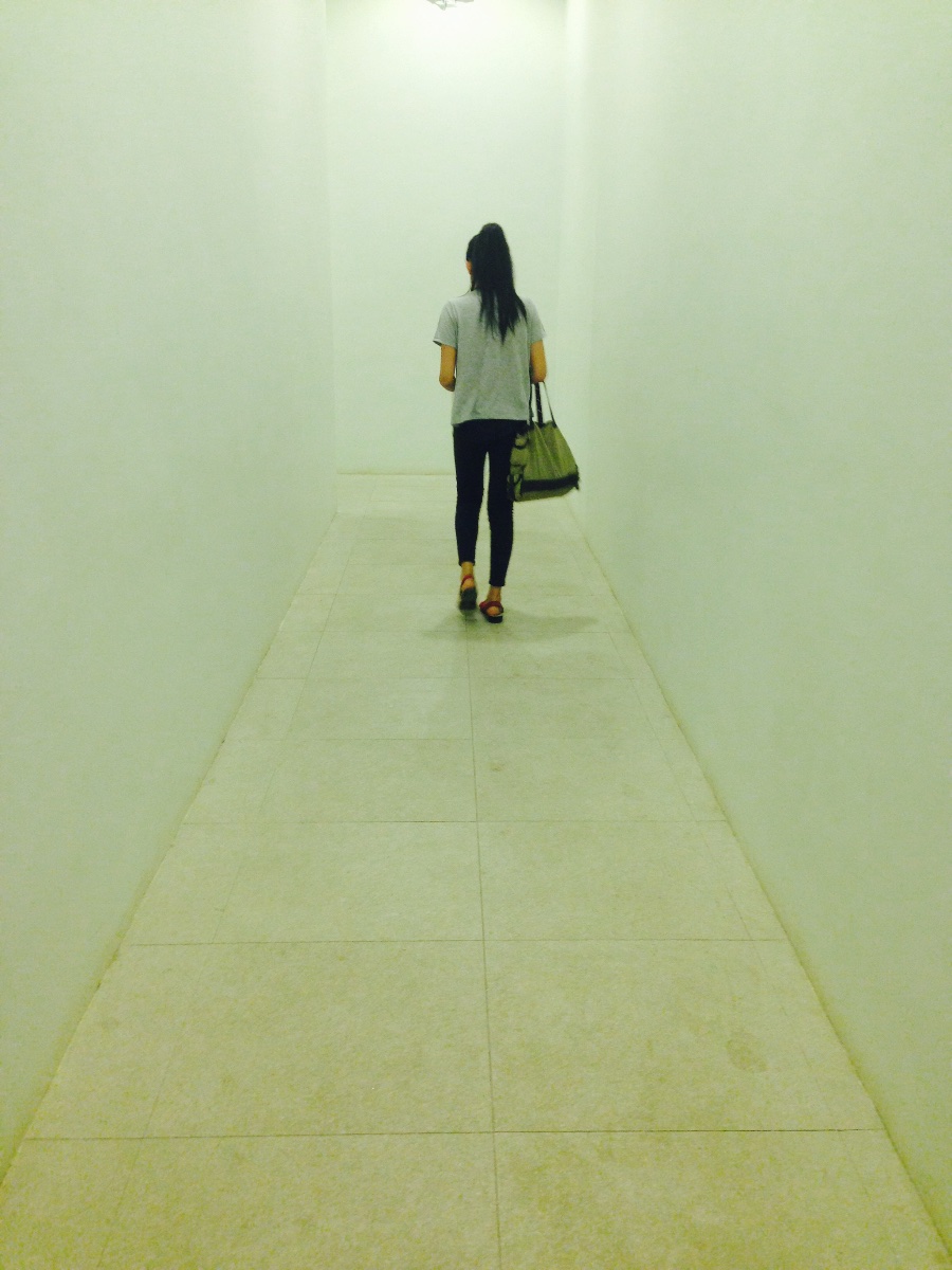 Dont, you, dare, follow, me, char, jimma, back view, blogger pose, lol