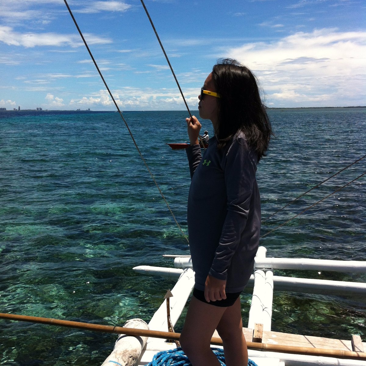 island hopping, side vew pose, blogger pose