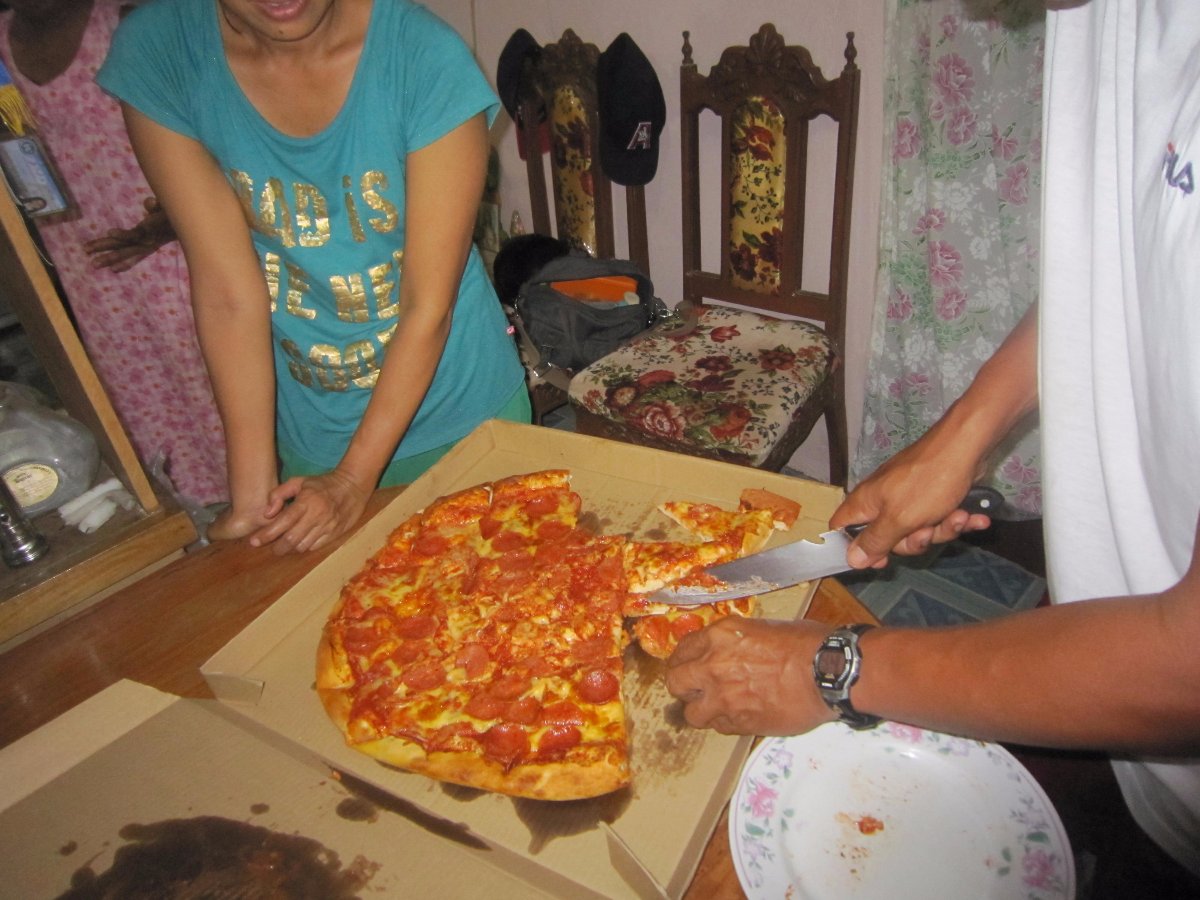 pizza slicing yummy delicious