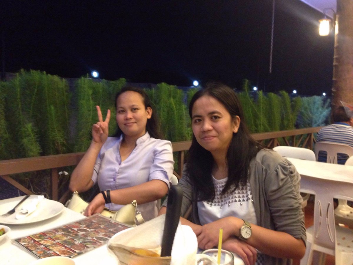 sister loves girl power peace smile