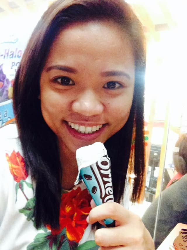 smile, pretty, girl, eating, icecream, cornetto, flower designed shirt