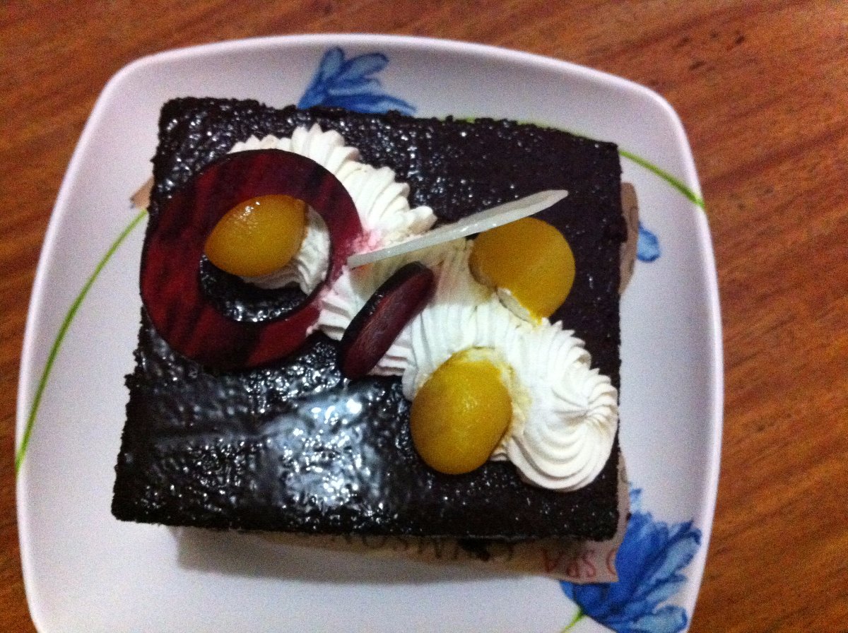 top view chocolate cake