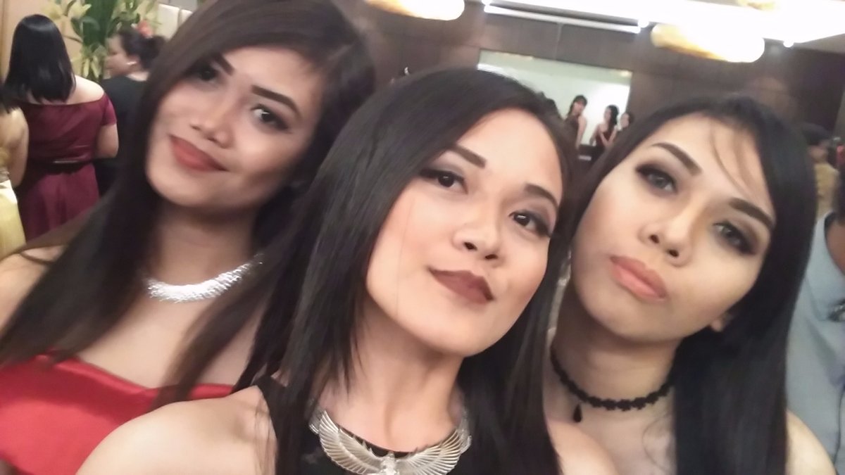 with the lovely ladies, met gala 2017, ie acquaintance party