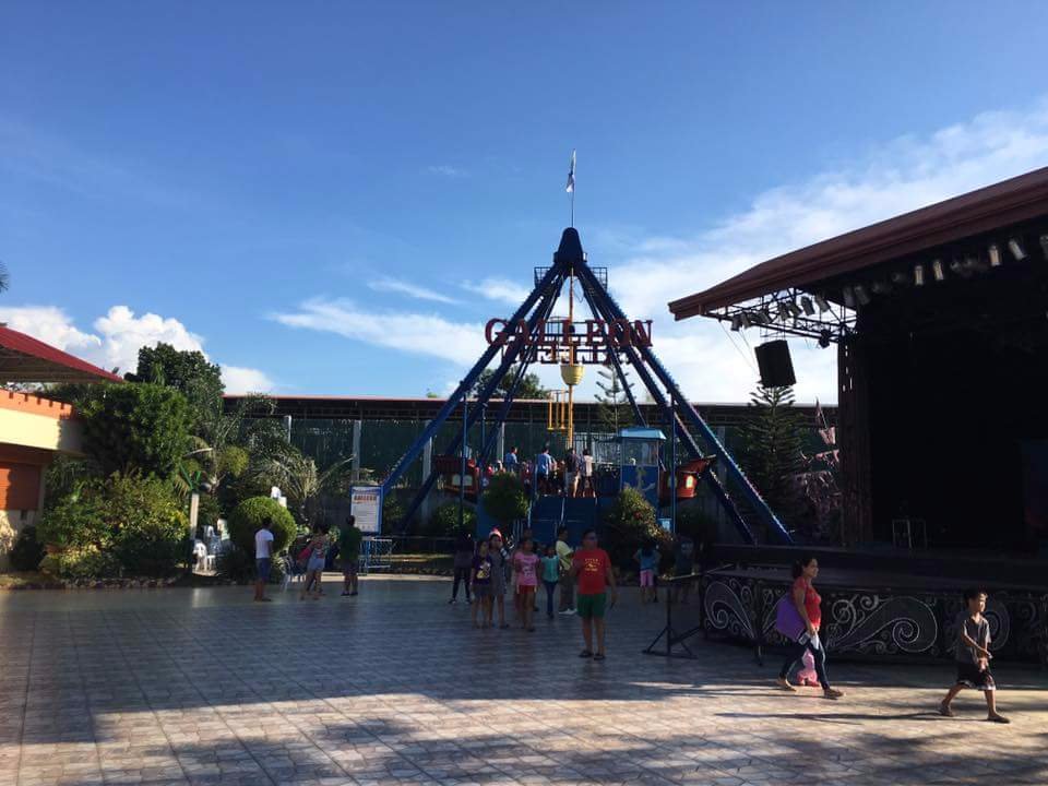 Kids on their way to the rides