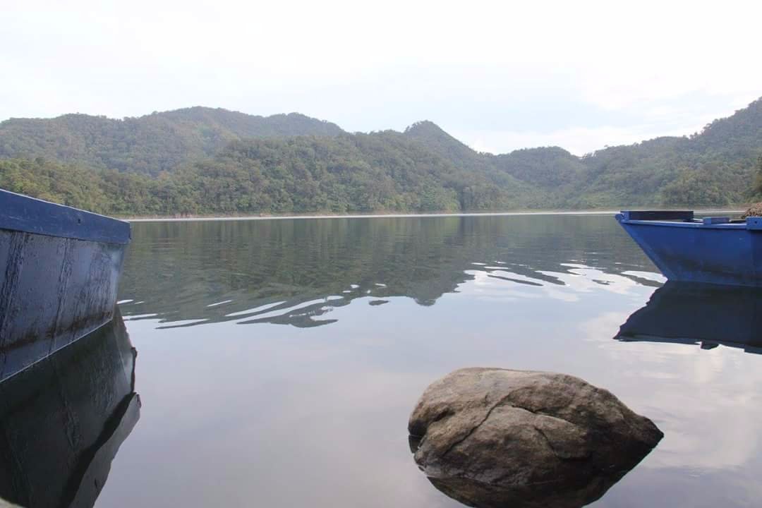 Twin lake