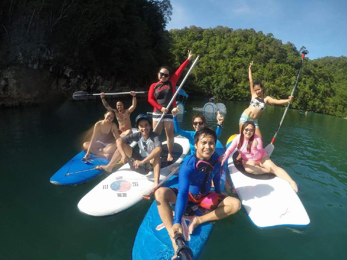 Paddling with friends #wheninSiargao #SUGBAlagoon