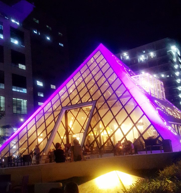 THE PYRAMID #STRUCTURES #THEPYRAMIDcebu