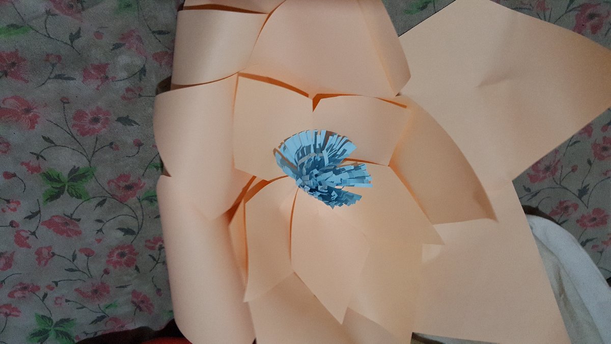 giant paper flower