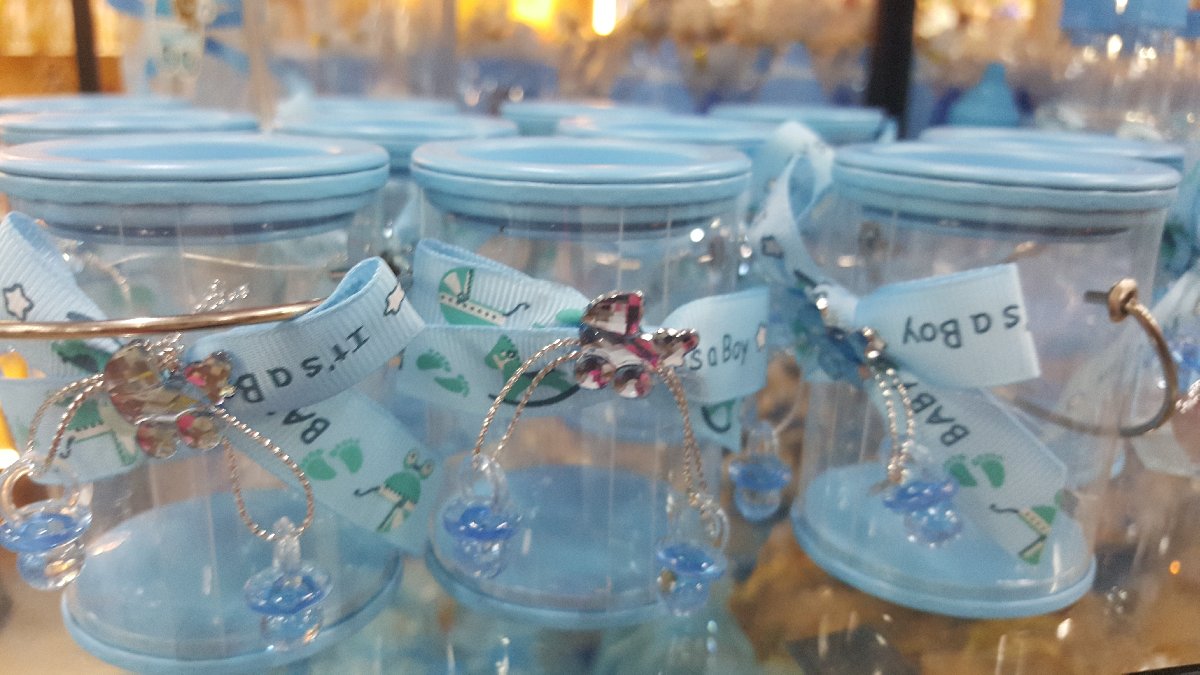 partyfavors giveaways