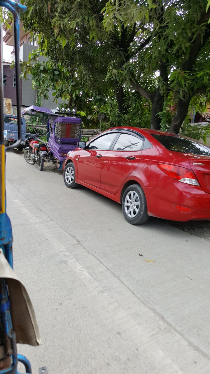 red car