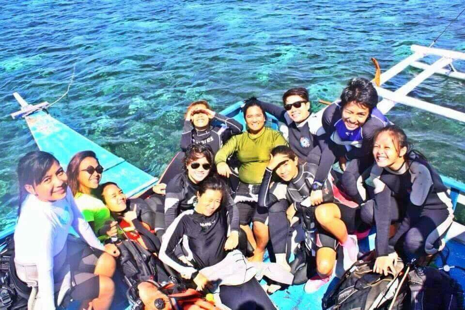 scuba withb friends