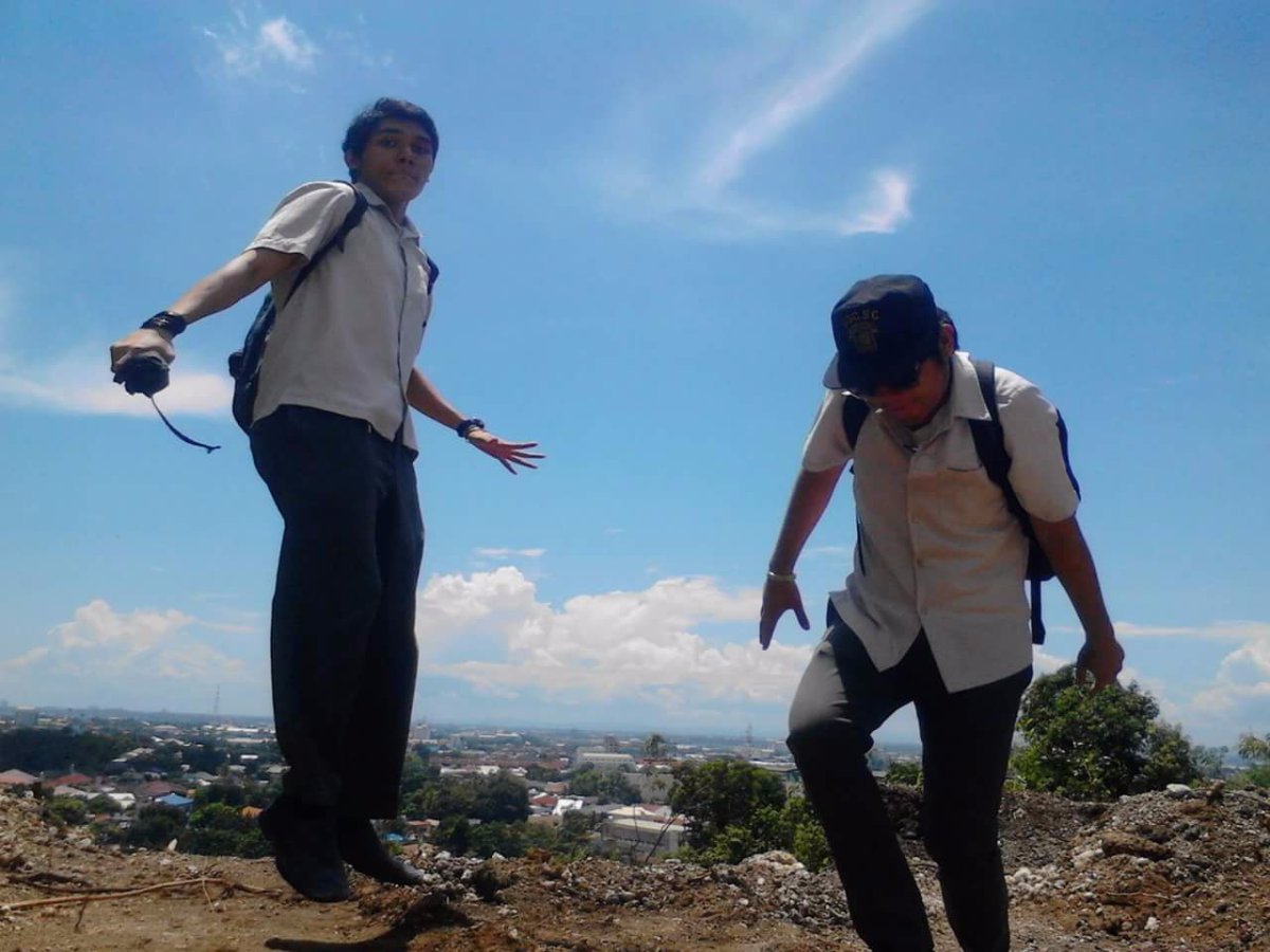 Hahha I miss those uniform